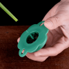 1pc Onion Slicer, Kitchen Vegetable Shredder, Multi-Functional Kitchen Tool - Green